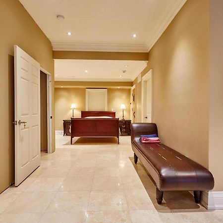 Elegant Apartment With Sauna 多伦多 外观 照片